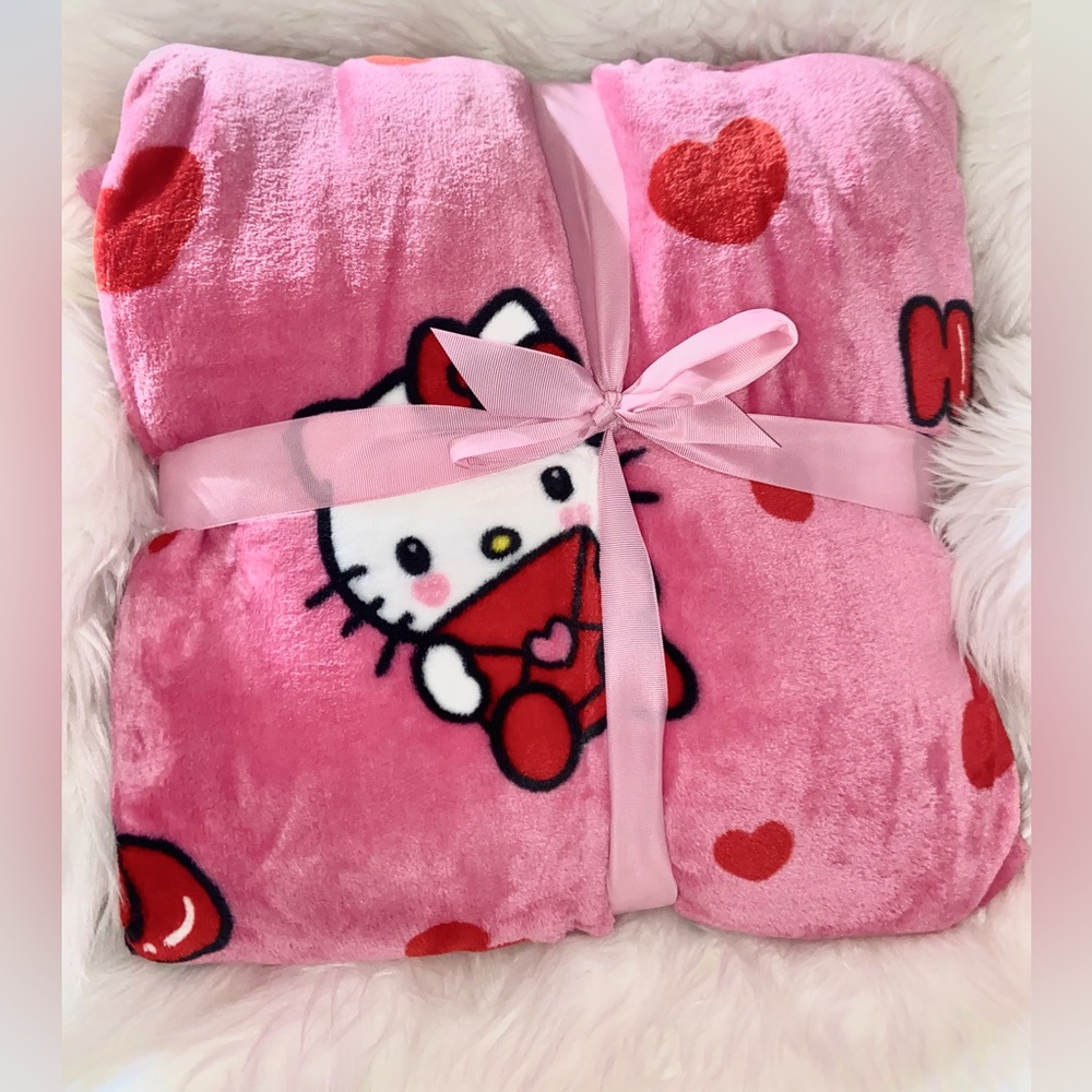 Hello Kitty Valentines Full/Queen Blanket NWT Tik tok viral